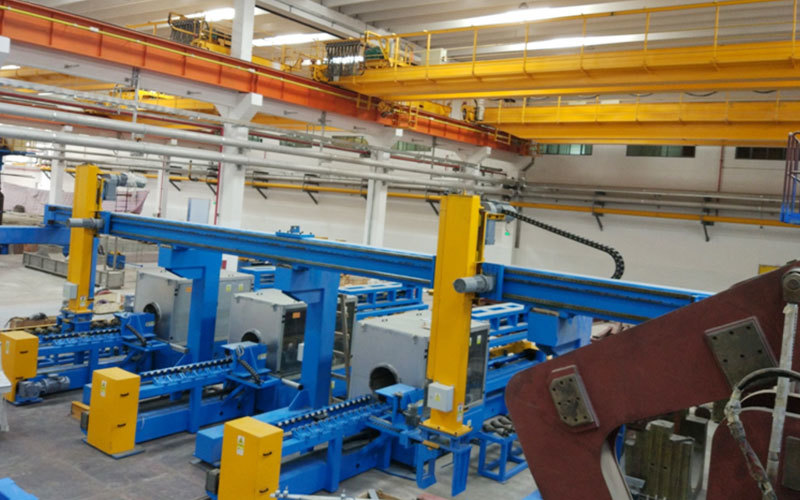 萬噸擠壓機(jī)配套鋁棒感應加熱(rè)（三列）