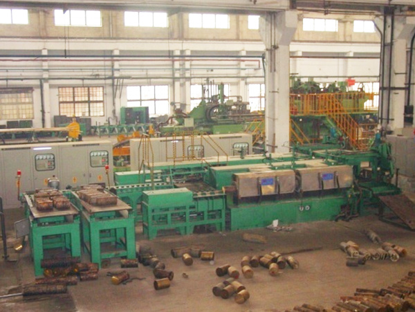 2500T擠壓機(jī)配套的銅錠感應加熱(rè)爐