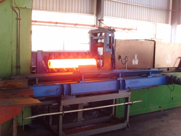 特種合金感應加熱(rè)成型時無氧化皮