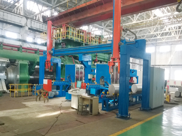 100MN配套的工(gōng)頻感應加熱(rè)爐