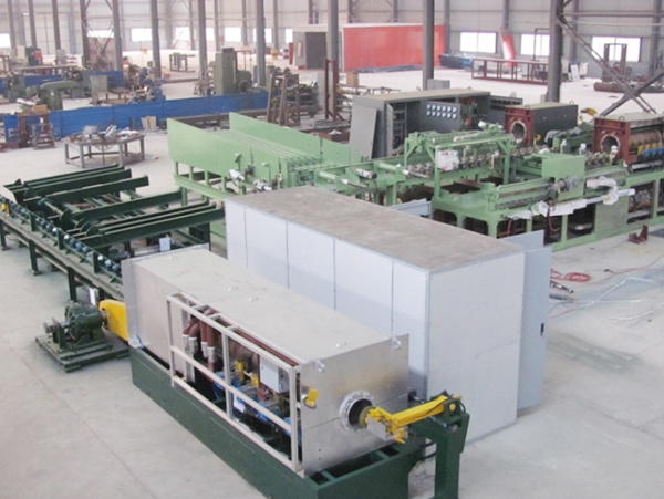 25MN配套工(gōng)頻感應加熱(rè)爐長棒感應加熱(rè)配熱(rè)剪、熱(rè)剝皮